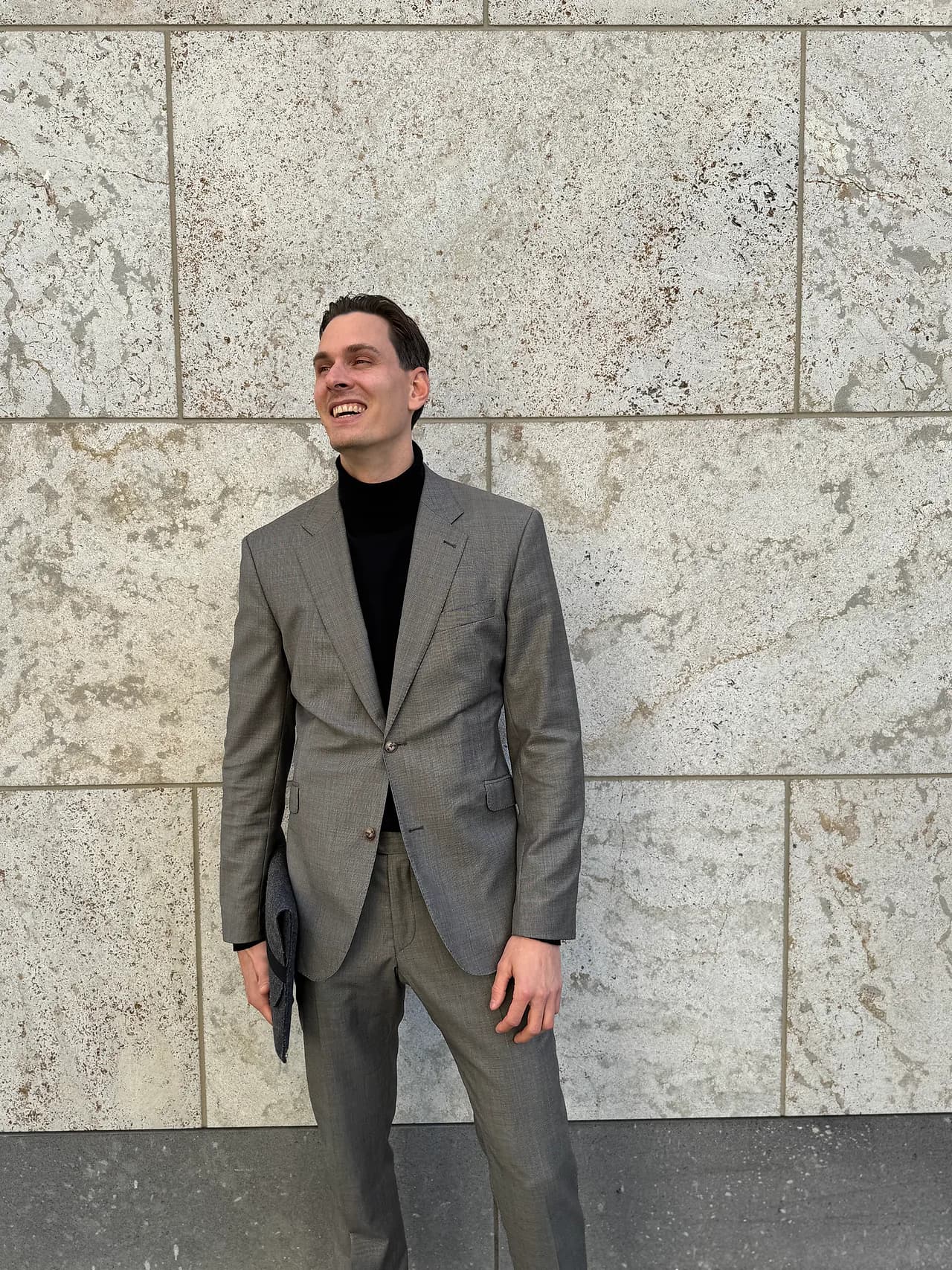 Jonas – Immobilienmakler bei Handshake Homes